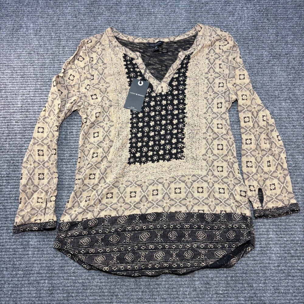 Lucky Brand Women Tan Black Tile Print Long Sleev Split V-Neck Top 7W61773 Small